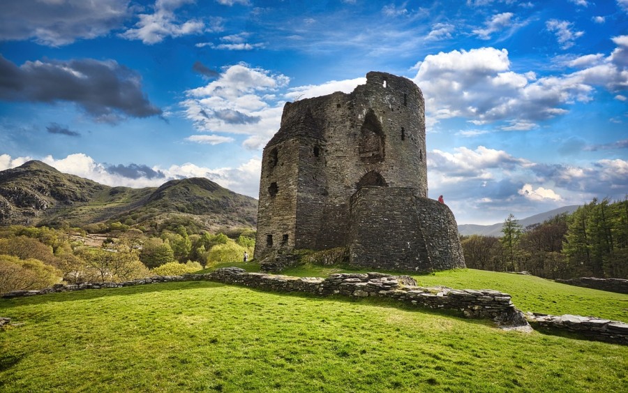 Llanberis - Dolbadarn Castle (Iankelsall1/Pixabay)