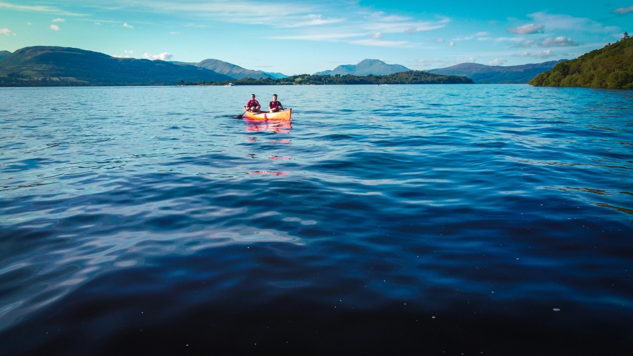 Canoeing on Loch Lomond (Johnny Briggs/Unsplash)