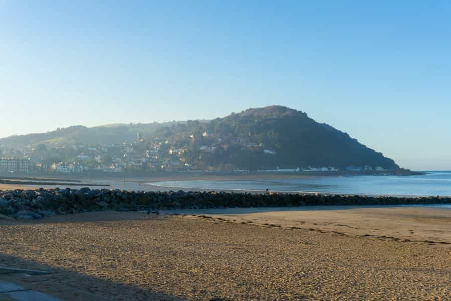 Minehead Beach (Sam Vernon/Unsplash)