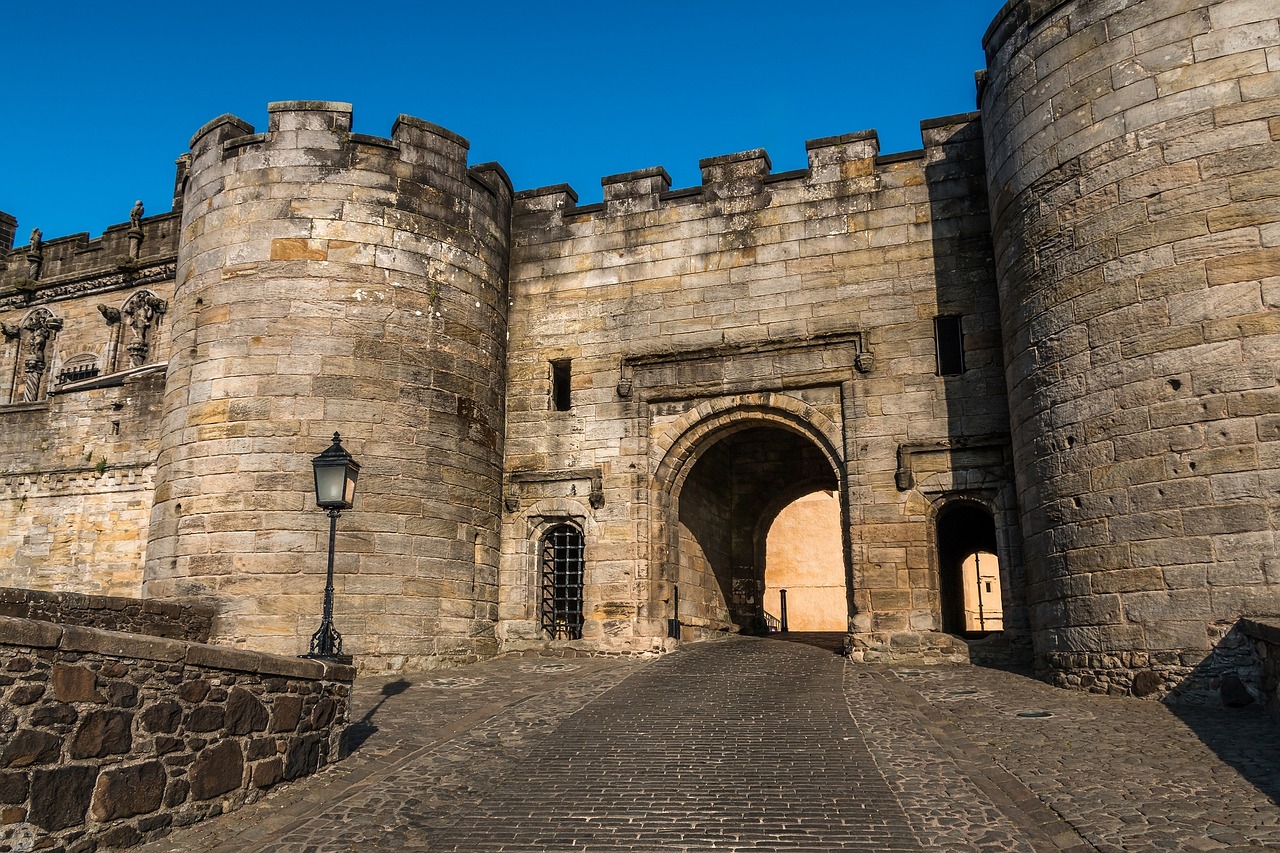 Climb the hill to the castle after a good meal in Stirling (Walkerssk on Pixabay) Climb the hill to the castle after a good meal in Stirling (Walkerssk on Pixabay)