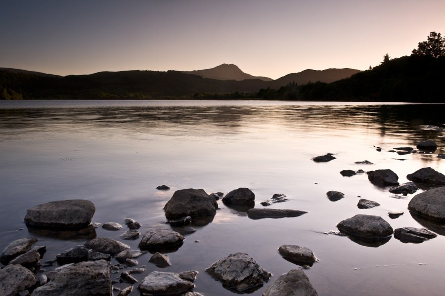 Ben Lomond and Loch Ard (Mike_Shuttleworth/Pixabay)